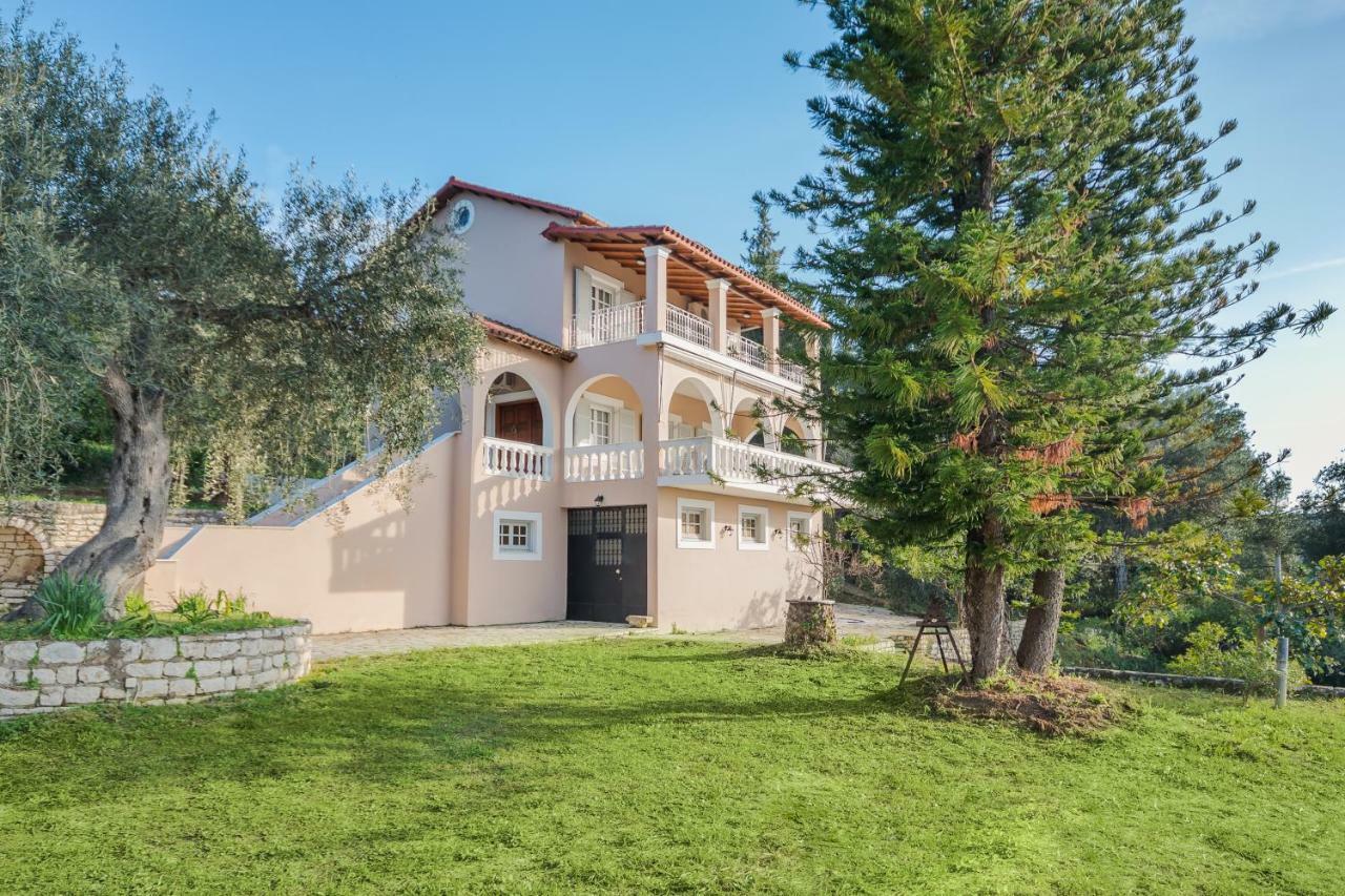 Villa Liza Acharavi  Buitenkant foto